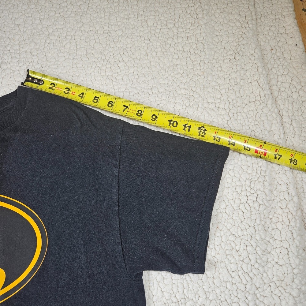 Batman Gildan Heavy Cotton Black Graphic T-Shirt Mens Large Yellow Bat Logo L - Picture 4 of 11